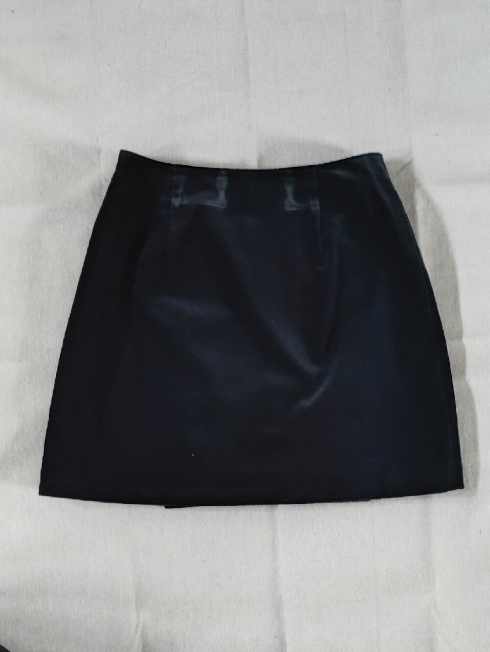 Vintage GAP Black Velvety Mini Skirt with Side Button Trim - Picture 7 of 7